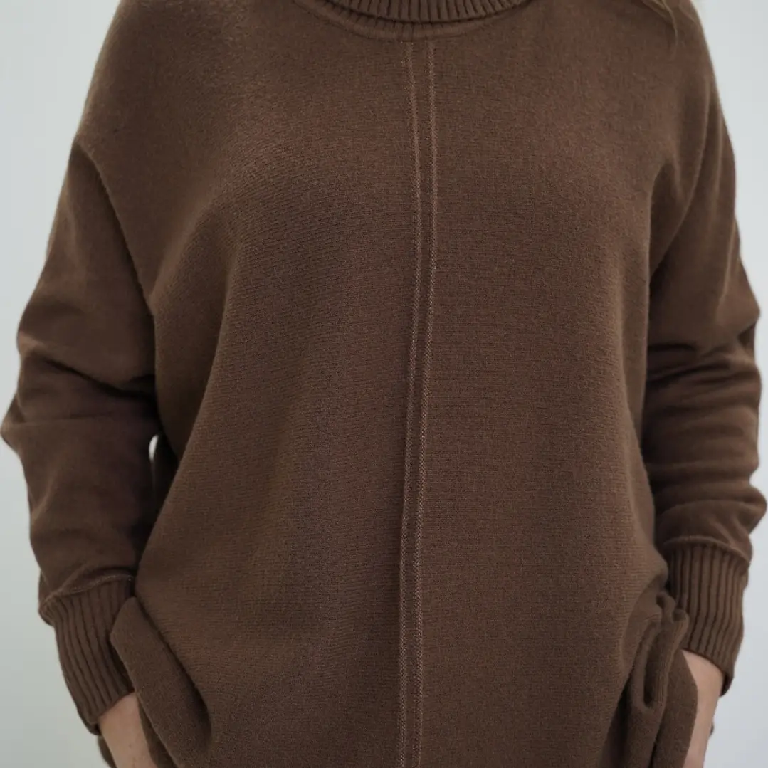 Sweater Alma Chocolate 2