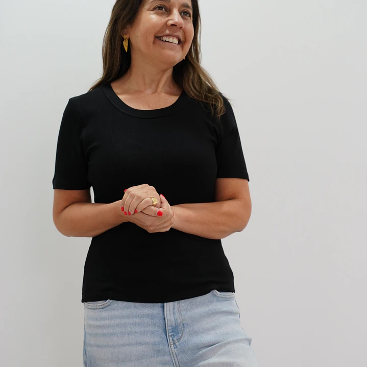 Polera Calo Negra 1