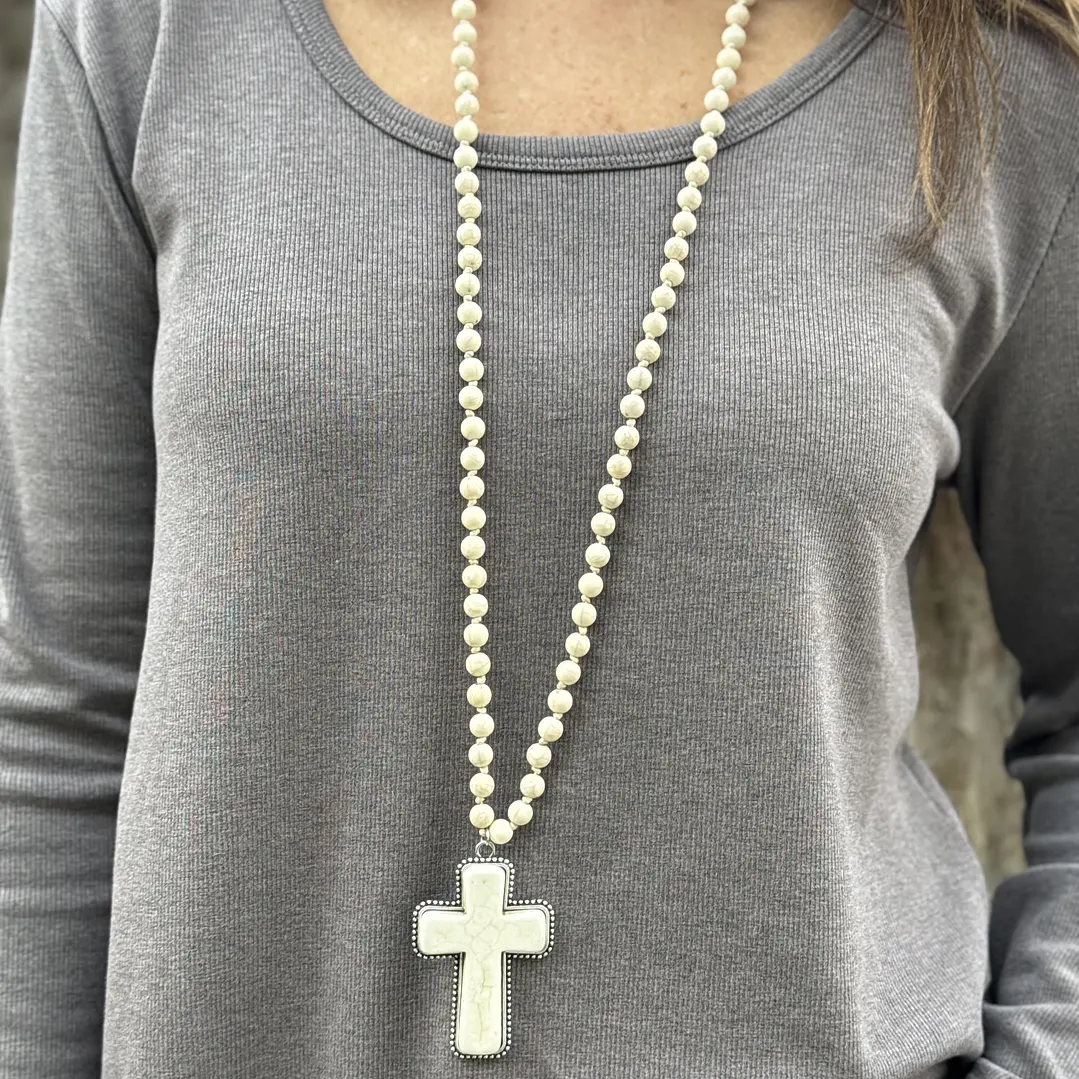 Collar Ema 1