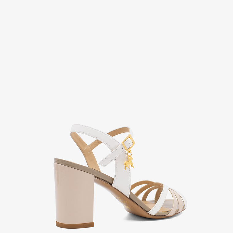 Sandália de salto  4