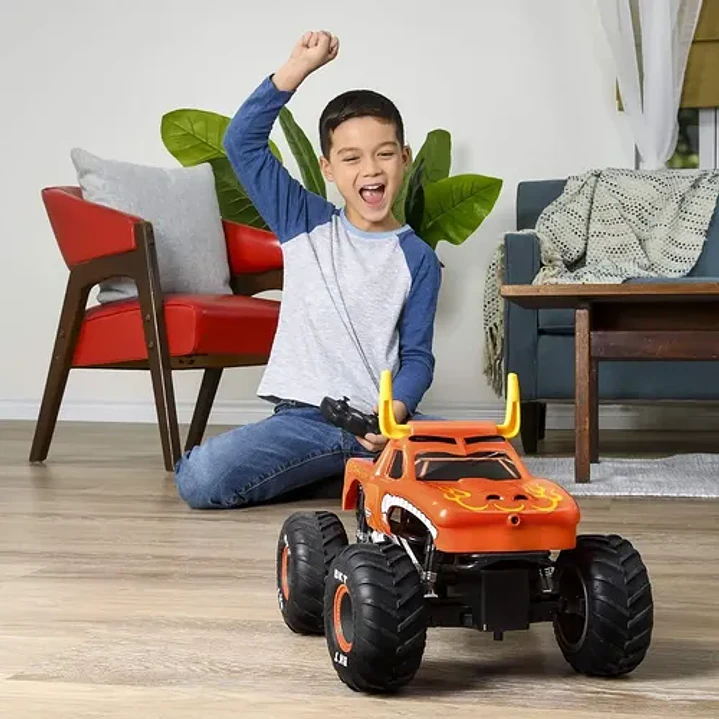Monster Jam El Toro Loco Camiontea A Control Remoto 7