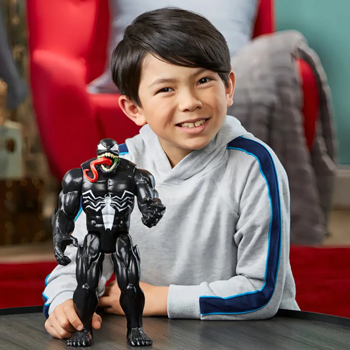 Figura Hasbro De 30 Cm De Venom Marvel Spiderman Titan Hero 5