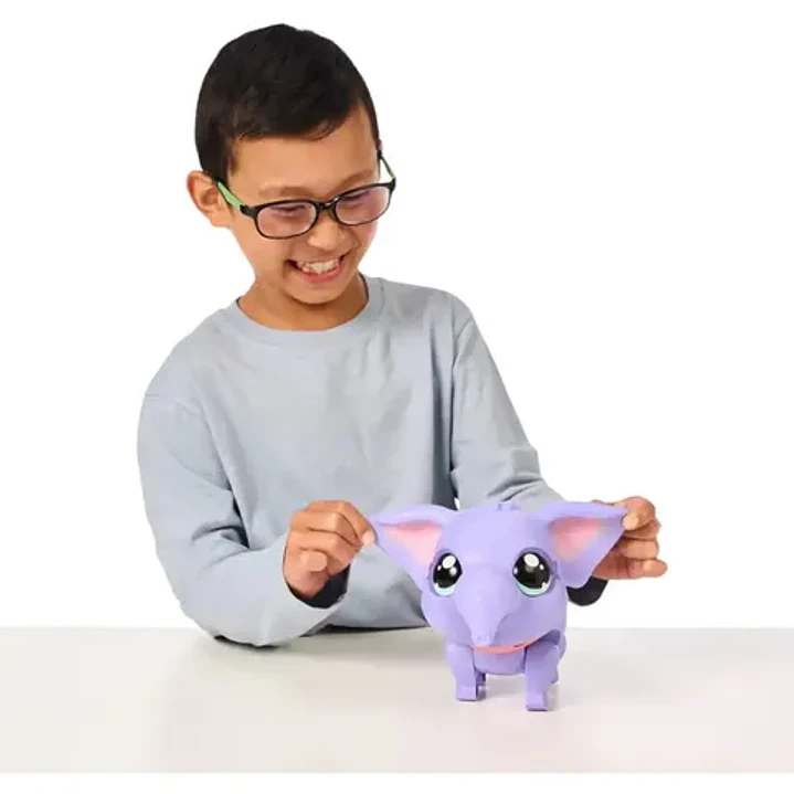 Little Live Pets Elefante Bebe Interactivo Con Accesorios Color Violeta 5