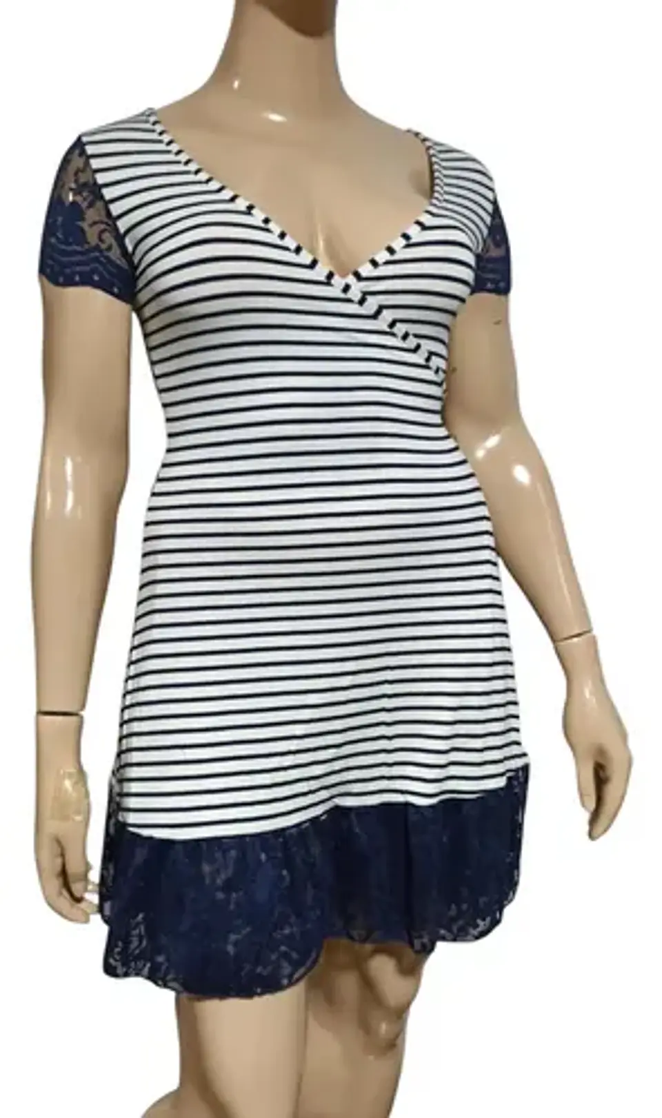 Vestido Cruzado Didi A Rayas Azules Blancas Y Encaje Talla M 4