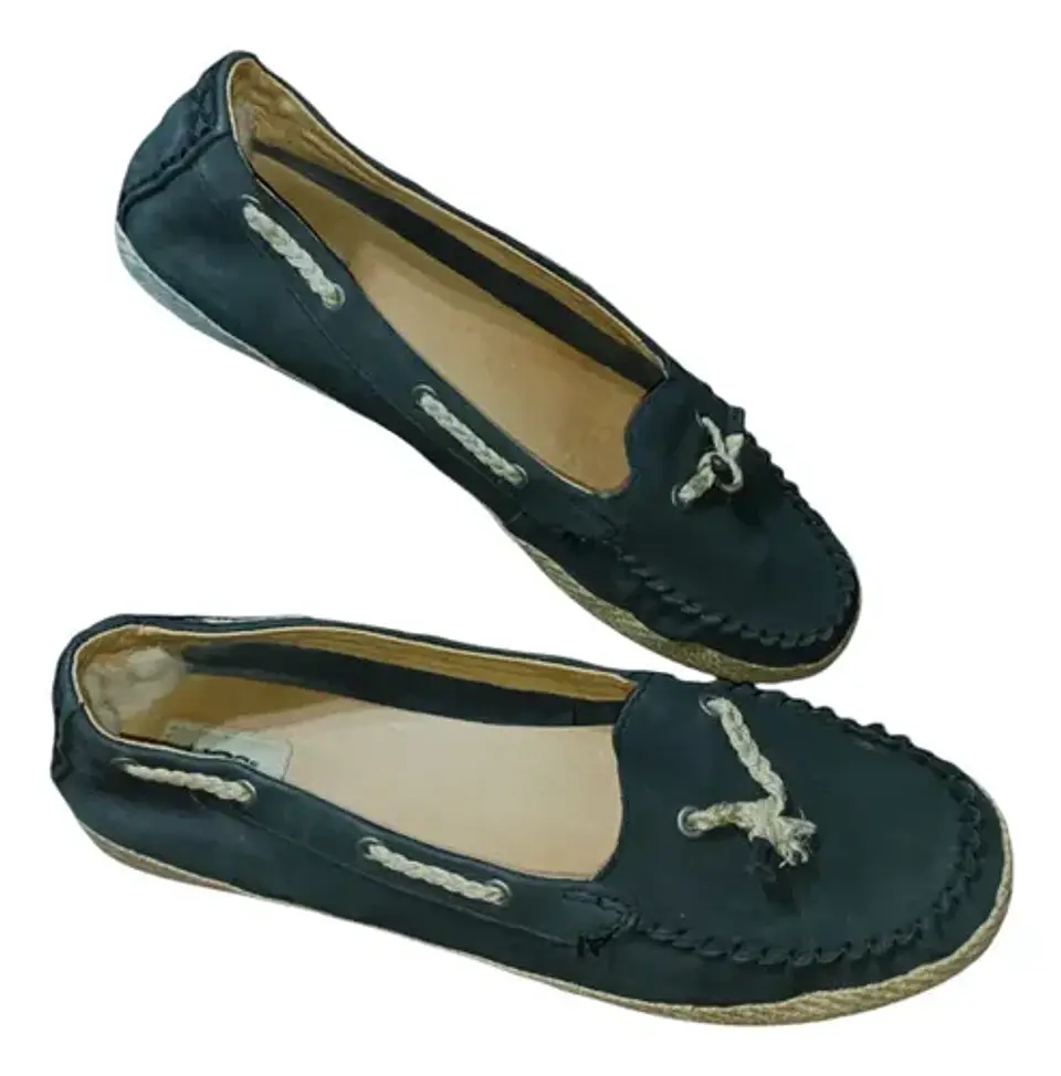 Alpargata Tipo Mocasin UGG Chivon Mujer - Talla 41 2