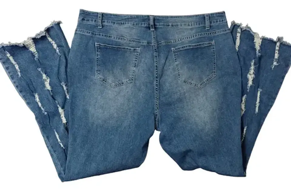 Jeans Rasgados Bootcut Ashley Stewart - Talla 56 5