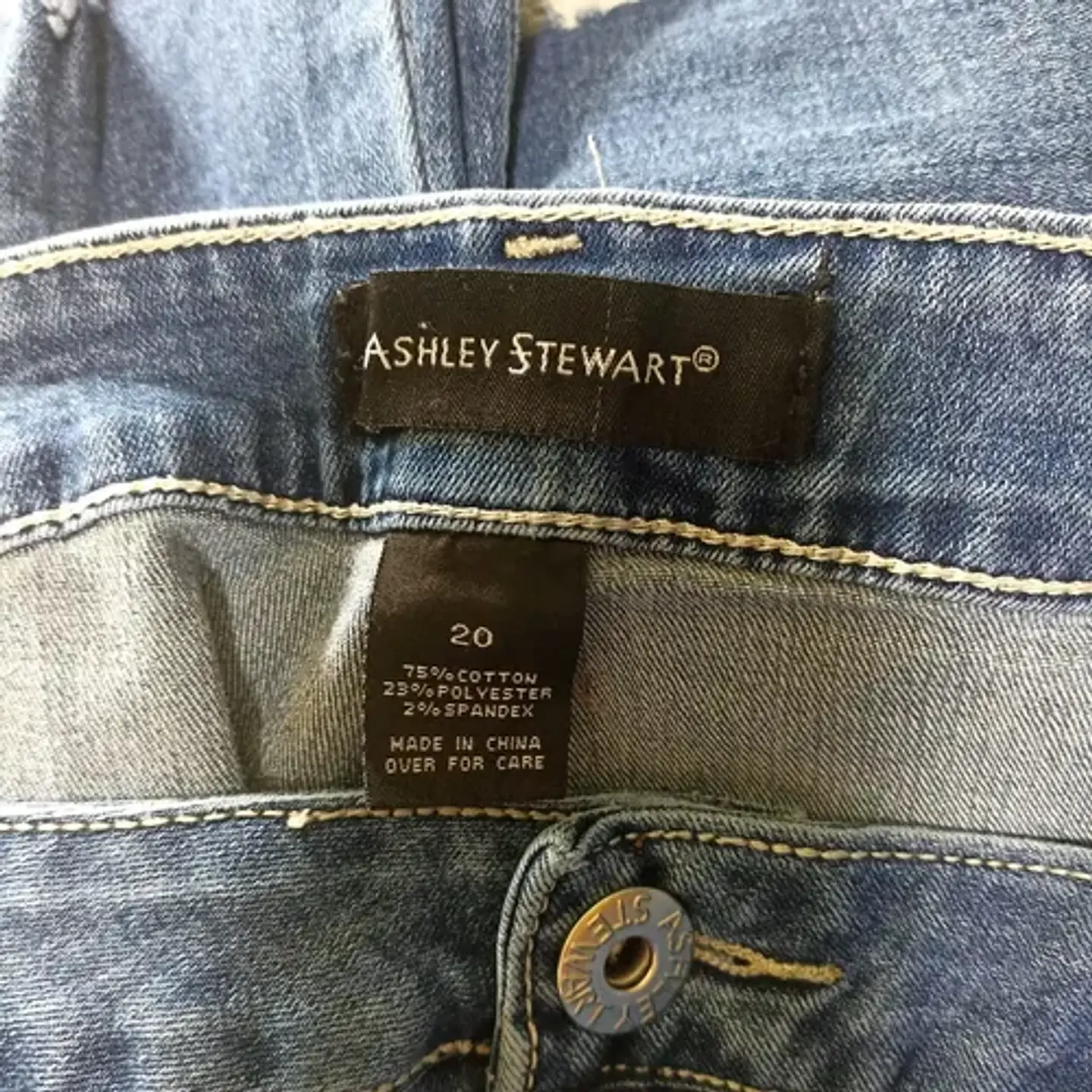 Jeans Rasgados Bootcut Ashley Stewart - Talla 56 7