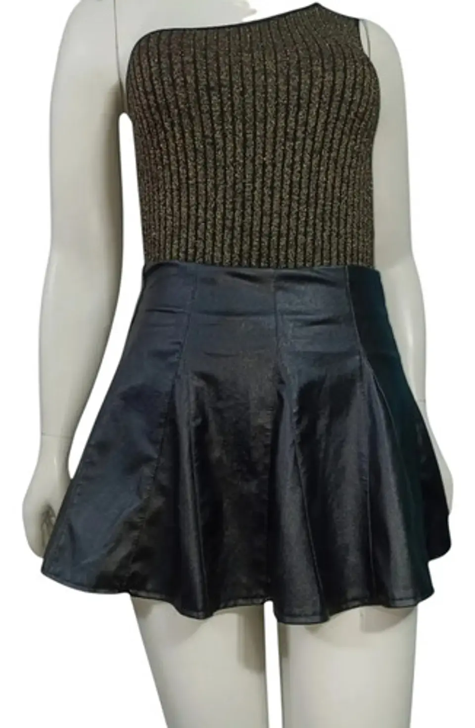 Mini Falda Negra De Cuero Sintético Con Vuelos - Talla M 2