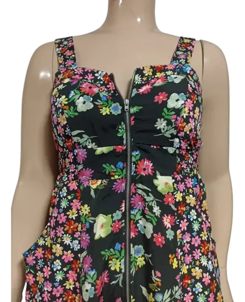 Vestido Corto Floral Cierre Frontal Y Bolsillos Quiz Talla M 9