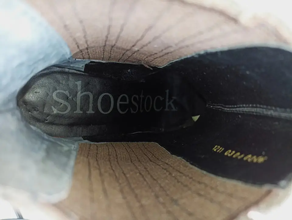 Botín De Taco Alto Y Caña Elastica Shoestock - Talla 37 8
