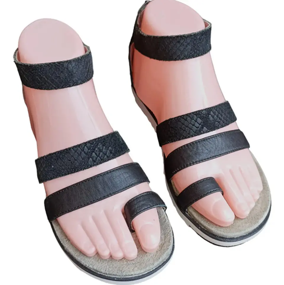 Sandalias Planas Marca Ugg Modelo Zina Gladiator - Talla 35 5
