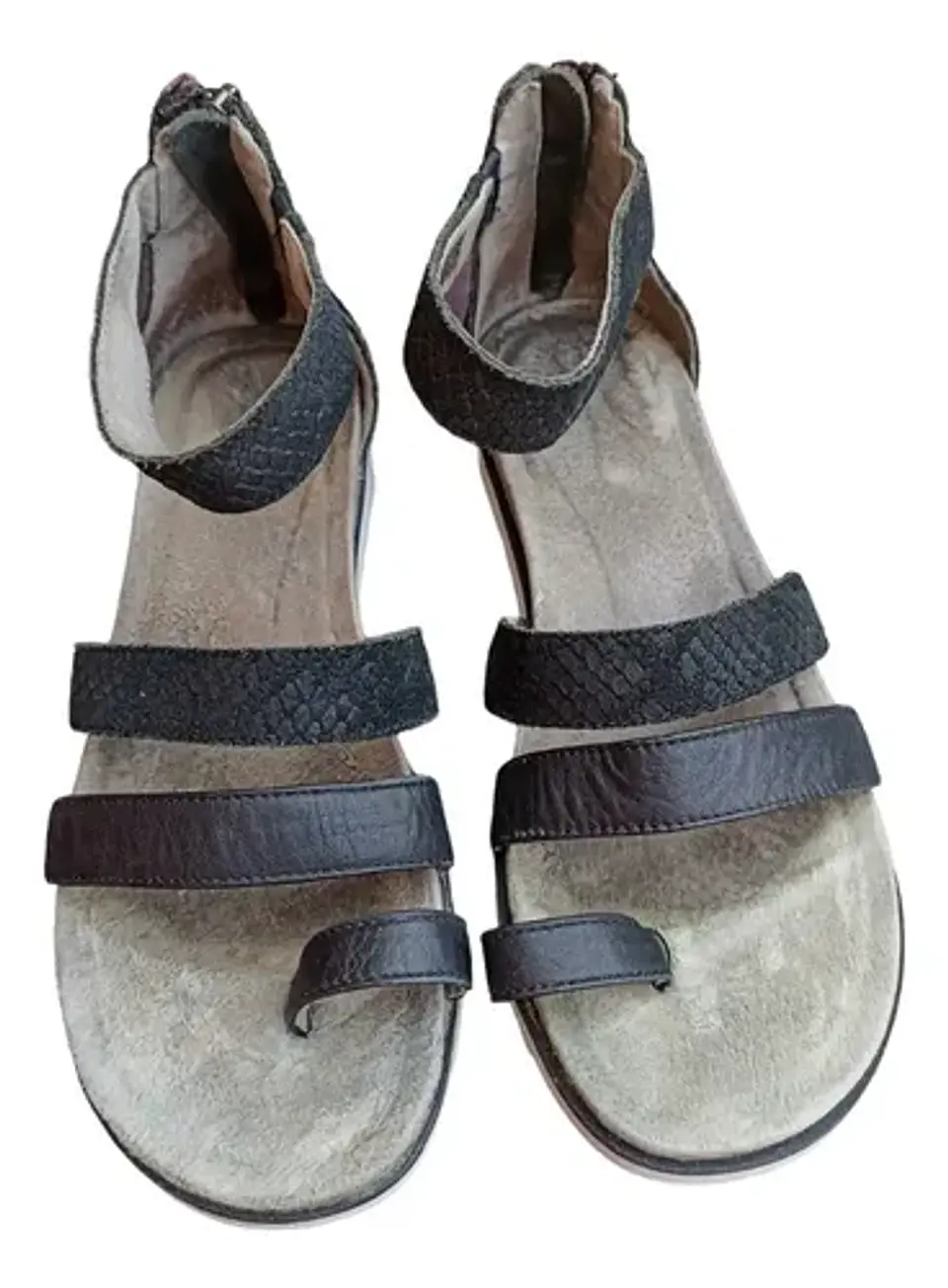 Sandalias Planas Marca Ugg Modelo Zina Gladiator - Talla 35 8