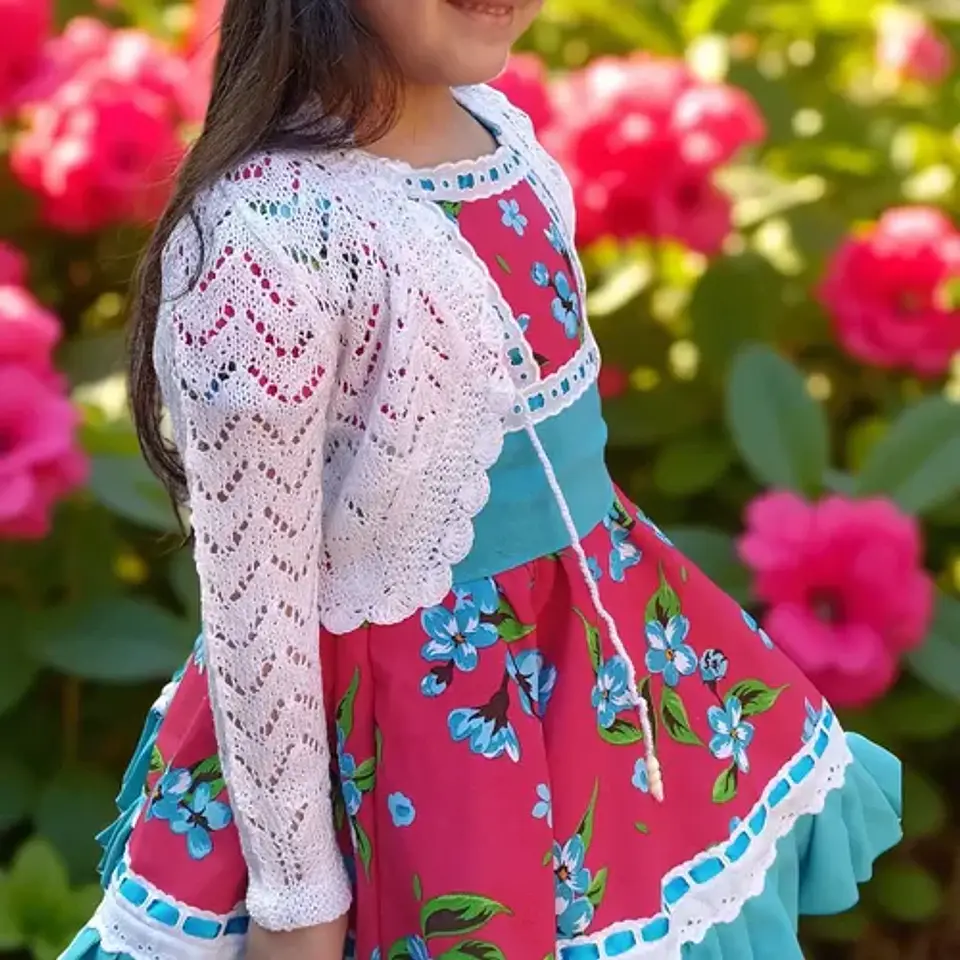 Bolero de Hilo Tejido A Mano Para Vestidos de Huasitas Niñas 4