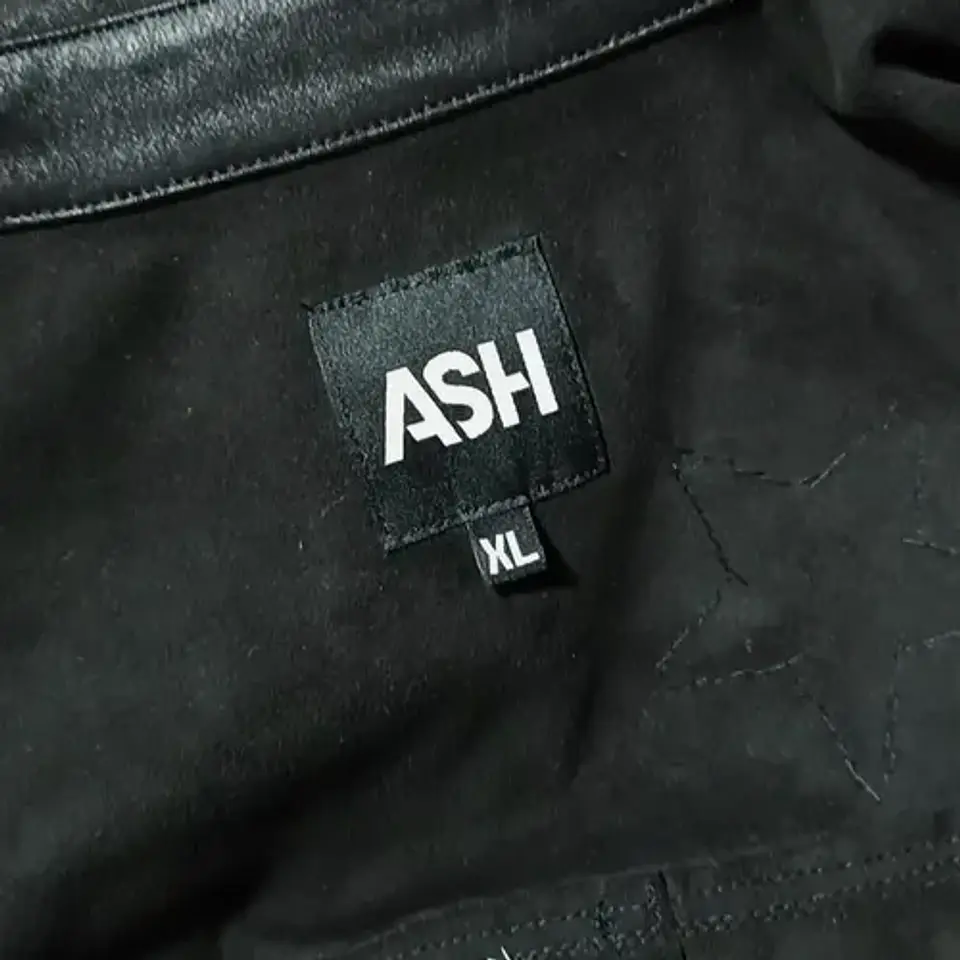 Sobre camisa Ash De Velvet Y Aplicación de Lentejuelas - Talla XL 9