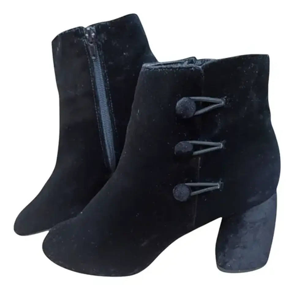 Botín Nine West Khraine de Terciopelo Negro  - Talla 37.5 5