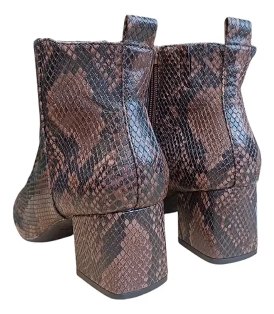 Botín Cuero Piton Con Punta Y Tacón Cuadrado - Talla 38 7