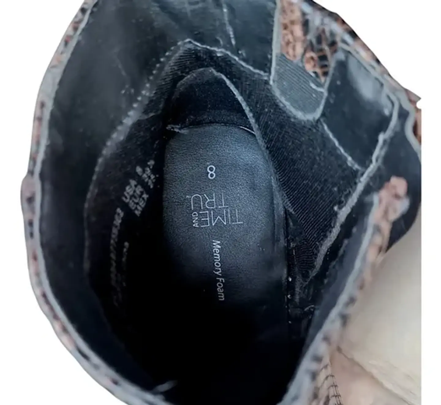 Botín Cuero Piton Con Punta Y Tacón Cuadrado - Talla 38 9