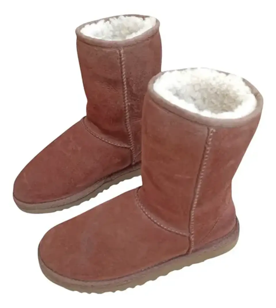 Bota UGG Modelo Classic Short Castaño - Talla 35 3