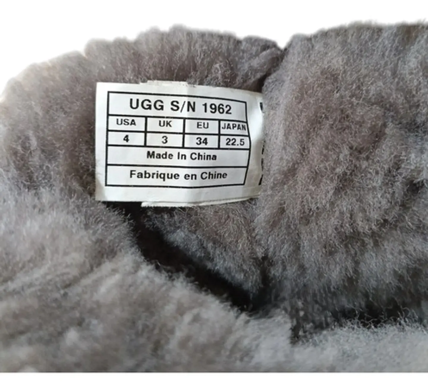 Bota UGG Bailey Button Triplet - Talla 35.5 8