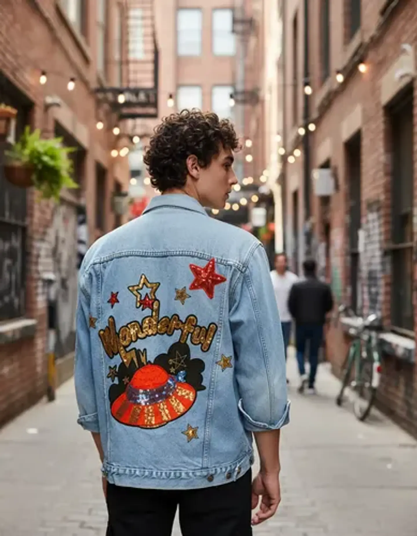Chaqueta de Mezclilla Unisex Oversize Con Parches de Lentejuelas Diseño Platillo Volador 1