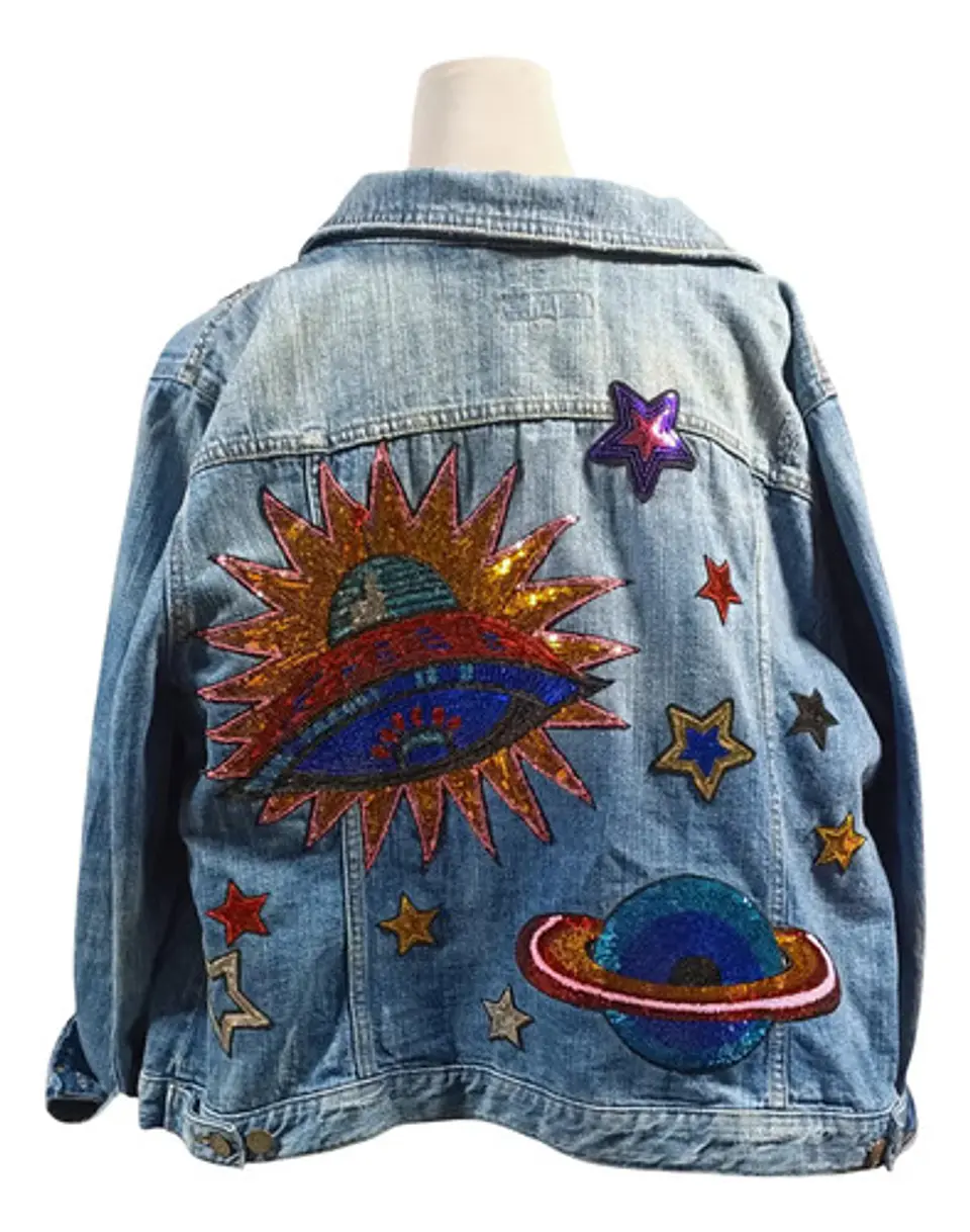 Chaqueta De Mezclilla Loft Con Aplicaciones De Lentejuelas 3