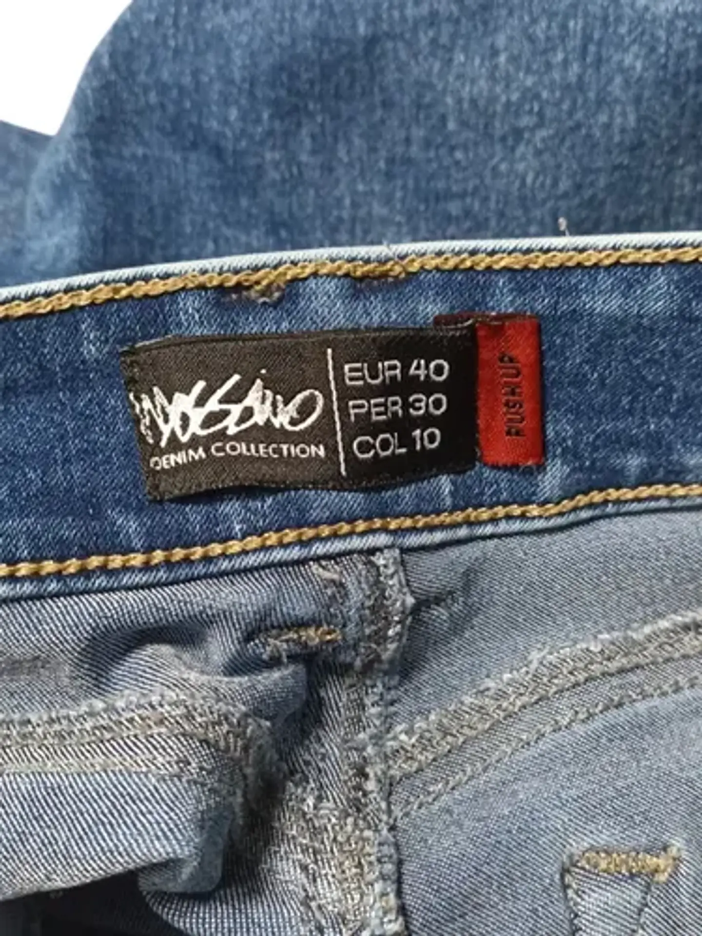 Jeans Mossimo Jeans Skinny Tiro Medio Talla 40 7
