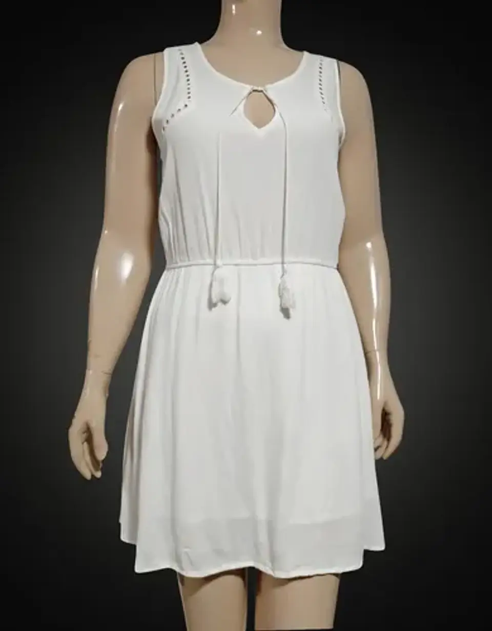 Vestido Corto Blanco Sin Mangas Basement - Talla Xl 2