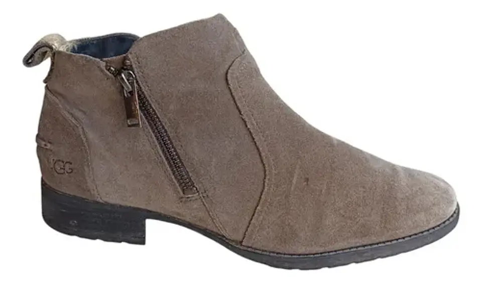 Botín UGG Cuero Gamuza Modelo Auero Waterproof Talla 39.5 2