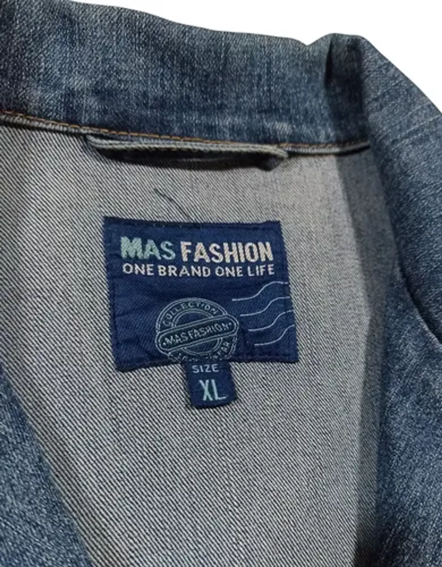 Chaqueta de Mezclilla Tipo Blazer Entallado - Talla XL 9