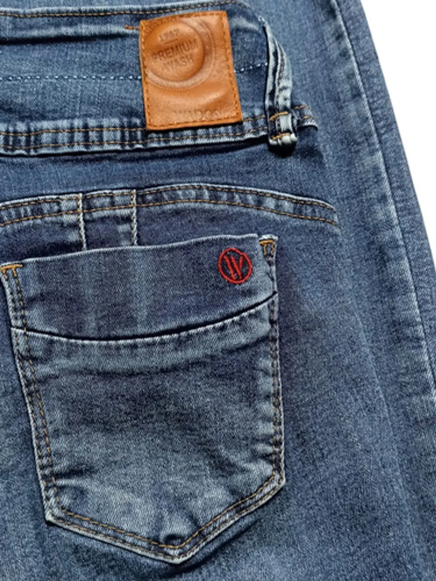Jeans Wados Rectos Push Up Tiro Alto Pretina Ancha Talla 42 5