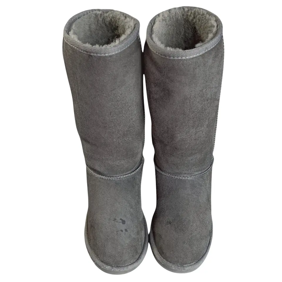 Botas UGG Modelo Classic Tall Gris - Talla 36.5 / 37 2