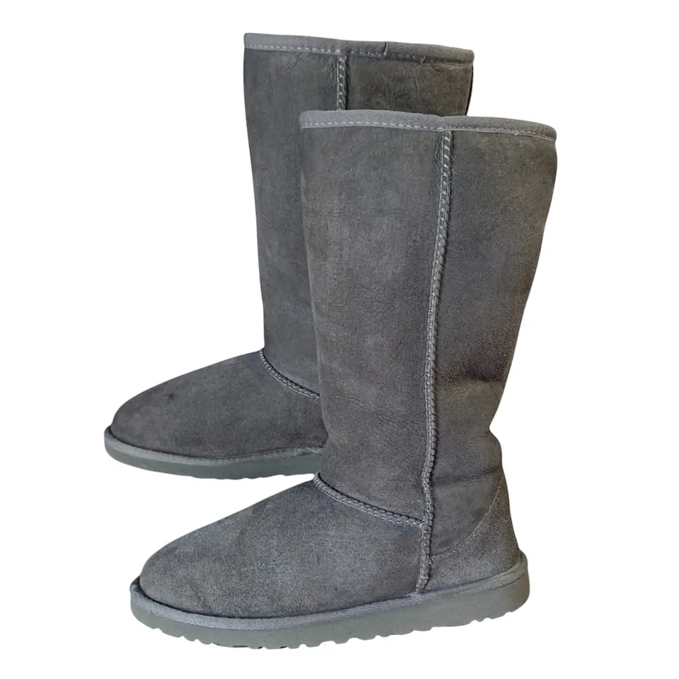 Botas UGG Modelo Classic Tall Gris - Talla 36.5 / 37 3