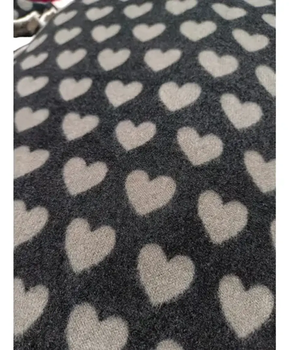 Tela Lanilla Estampada Diseño Corazones - Retazos 2 Metros 4