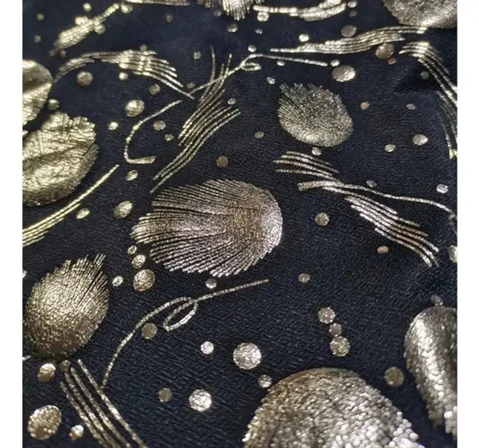 Tela Lycra Con Diseño Foil Dorado - Retazo De 1.3 Mt X 1.5mt 2