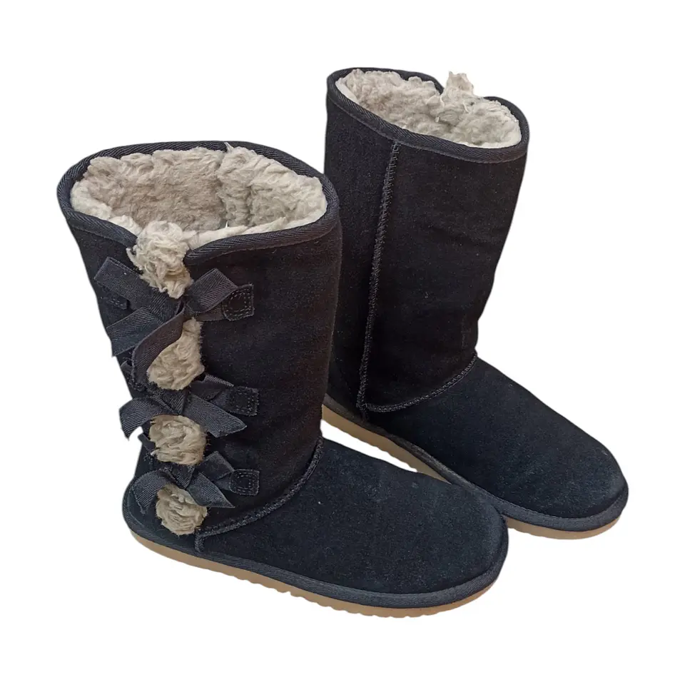 Bota Ugg Koolaburra Victoria Tall  - Talla 36 5