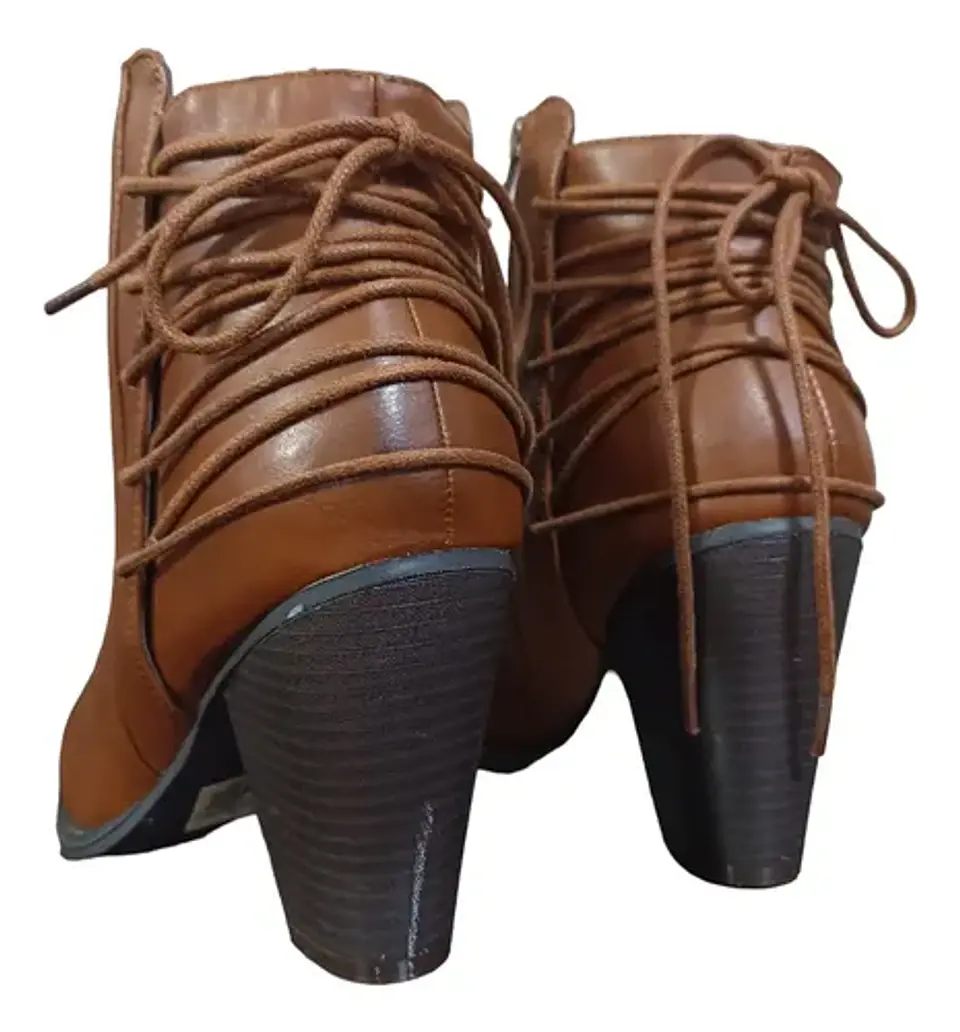 Botín Eco Cuero talla 39.5 a 40 6
