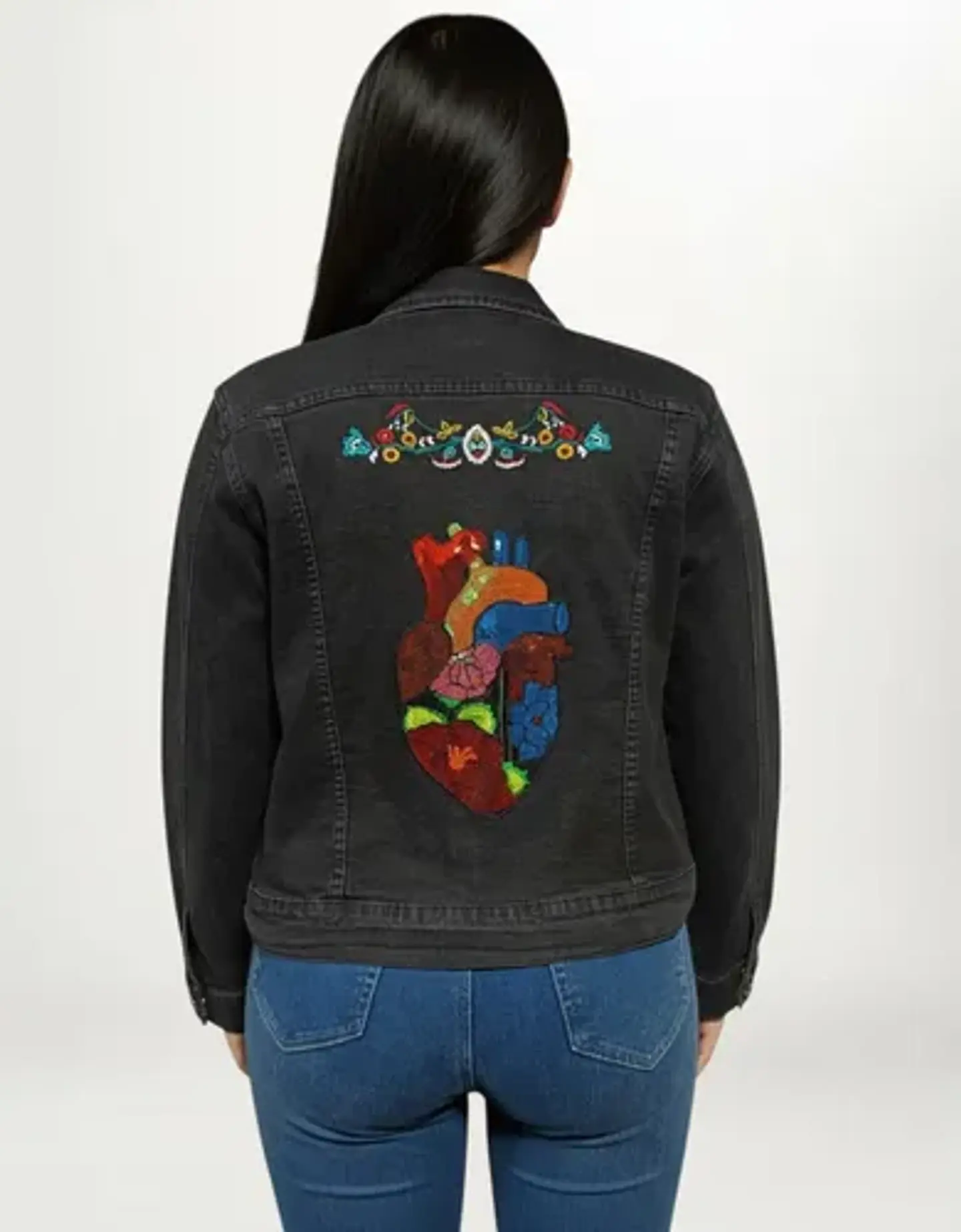 Chaqueta Mezclilla Curvi Negra Con Bordados Y Lentejuelas 1