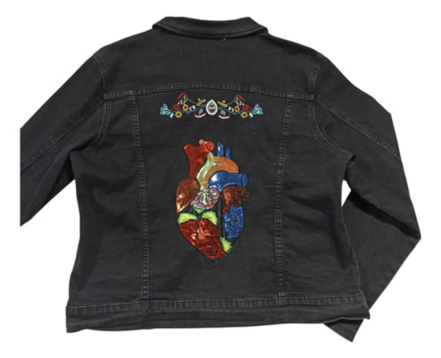Chaqueta Mezclilla Curvi Negra Con Bordados Y Lentejuelas 6