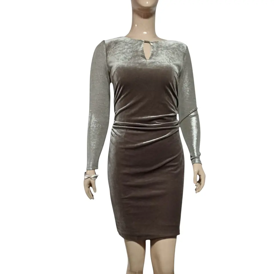 Vestido Fiesta de Terciopelo Plateado con Manga Larga Metalizada 2