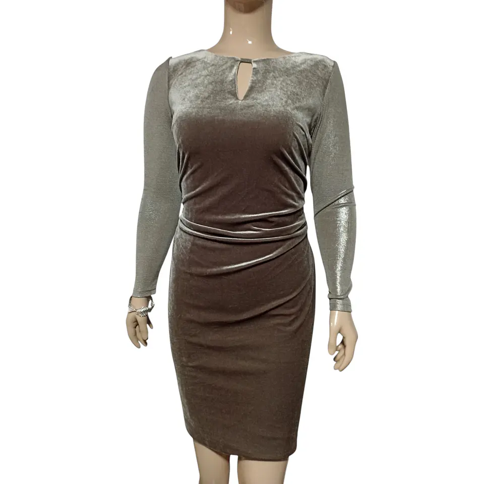 Vestido Fiesta de Terciopelo Plateado con Manga Larga Metalizada 4