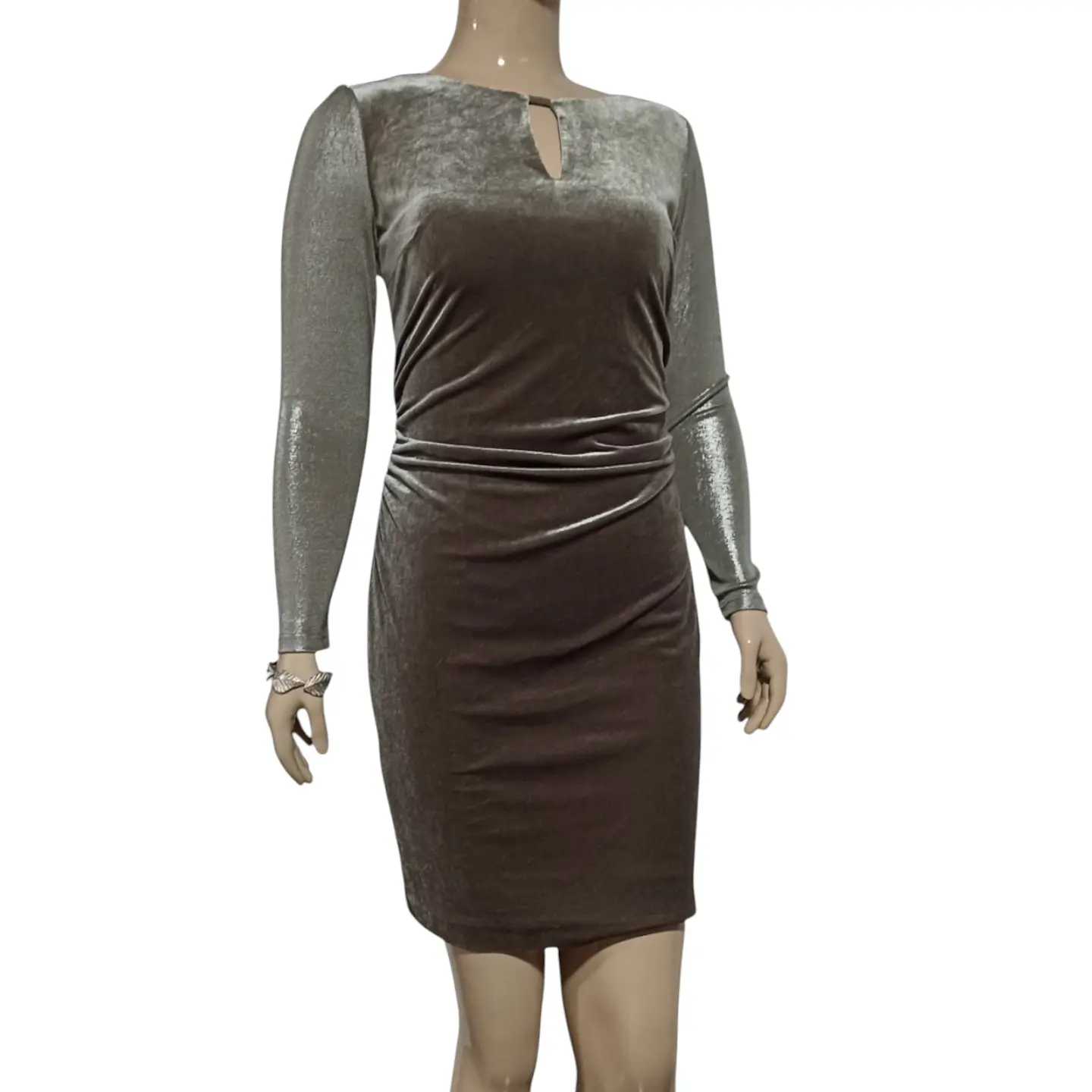 Vestido Fiesta de Terciopelo Plateado con Manga Larga Metalizada 5