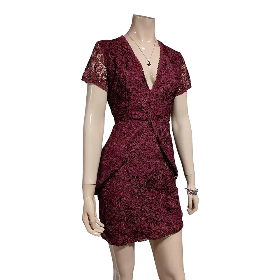 Mini Vestido de Fiesta de Encaje Burdeo - Talla S 4