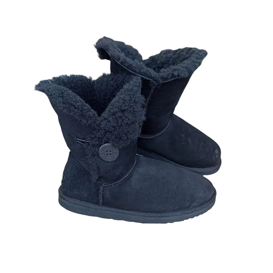 Bota Ugg Bailey Button Cuero/Piel de Oveja - Talla 39 2