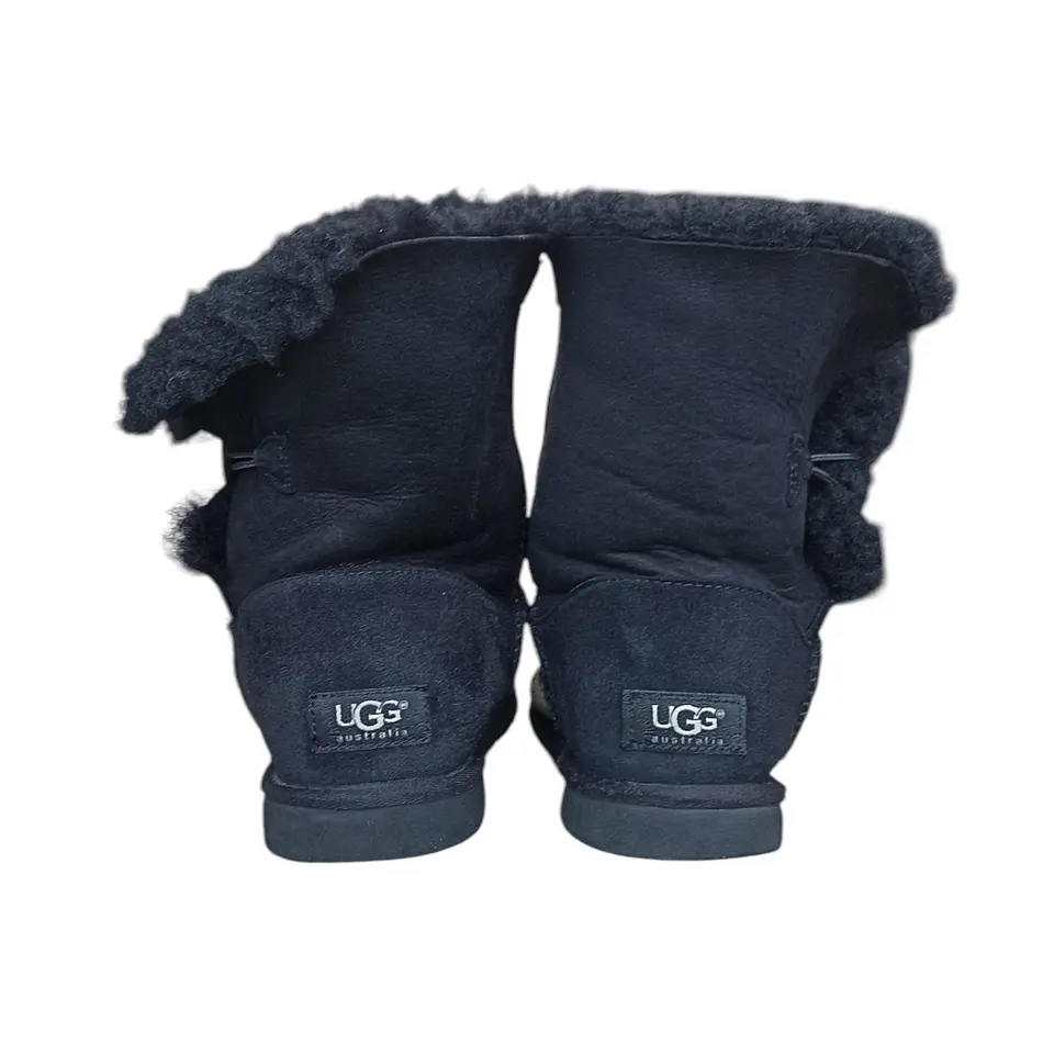 Bota Ugg Bailey Button Cuero/Piel de Oveja - Talla 39 6