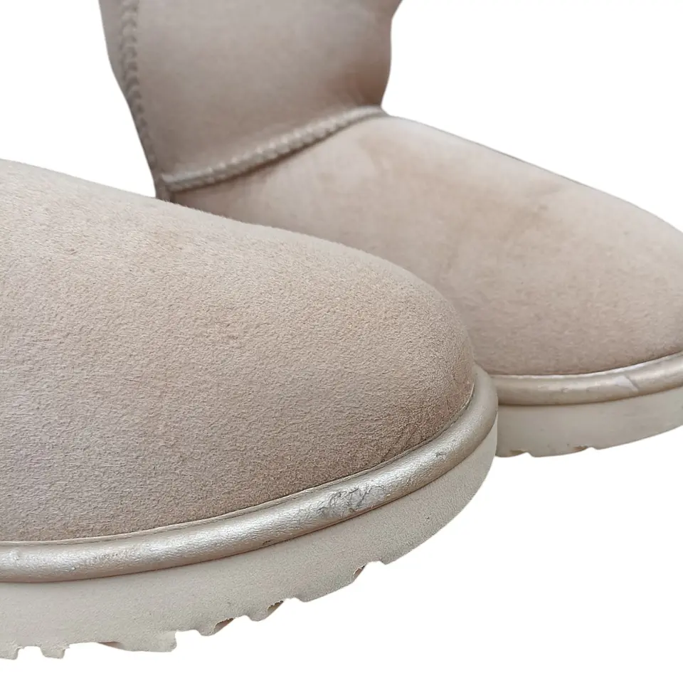 Bota UGG Mini Bailey Bow Metallic Sheepskin - Talla 37 10