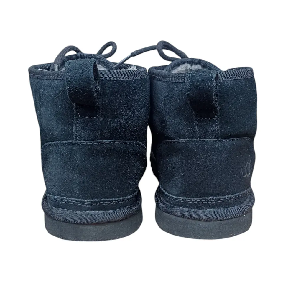 Botín UGG Neumel Sheepskin Para Hombre - Talla 43 5