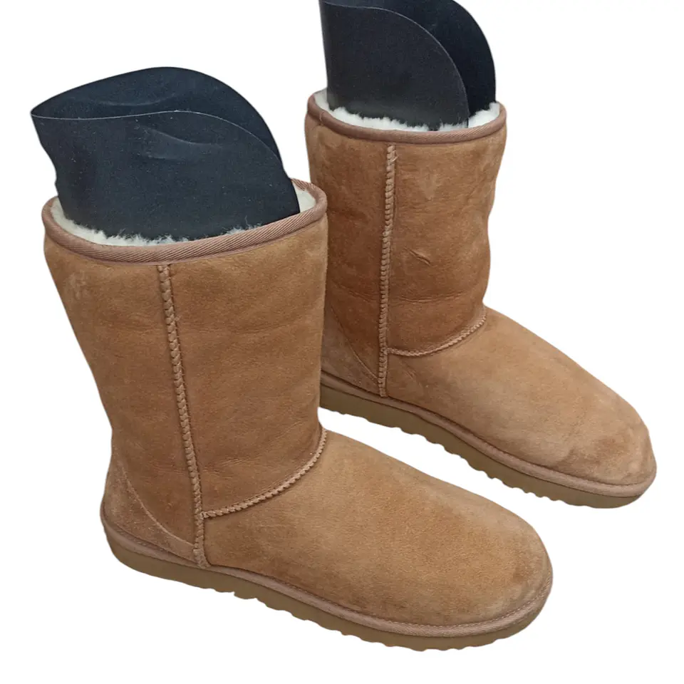 Bota Marca UGG Classic Short Sheepskin - Talla 40 4