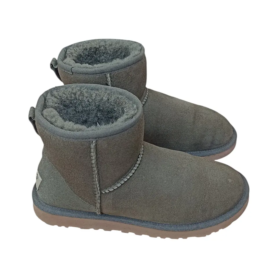 Bota UGG Classic Mini Gris Verdoso - Talla 38 4
