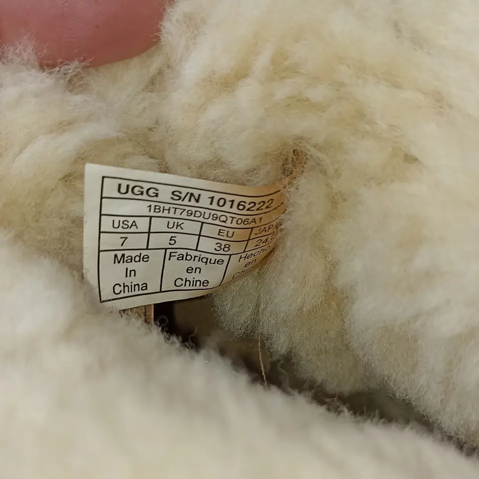 Bota UGG Classic Mini Castaño - Talla 37 7