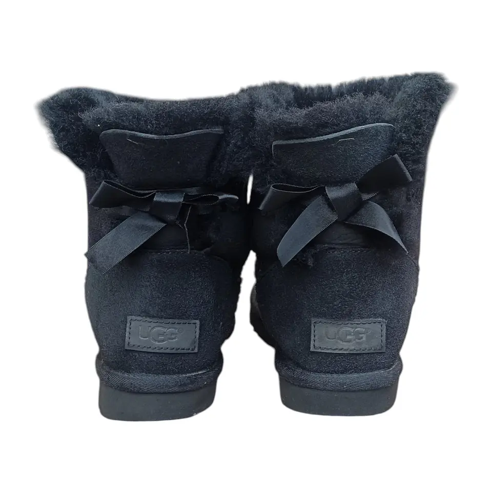 Bota UGG Mini Bailey Bow Sheepskin Negra - Talla 38 5